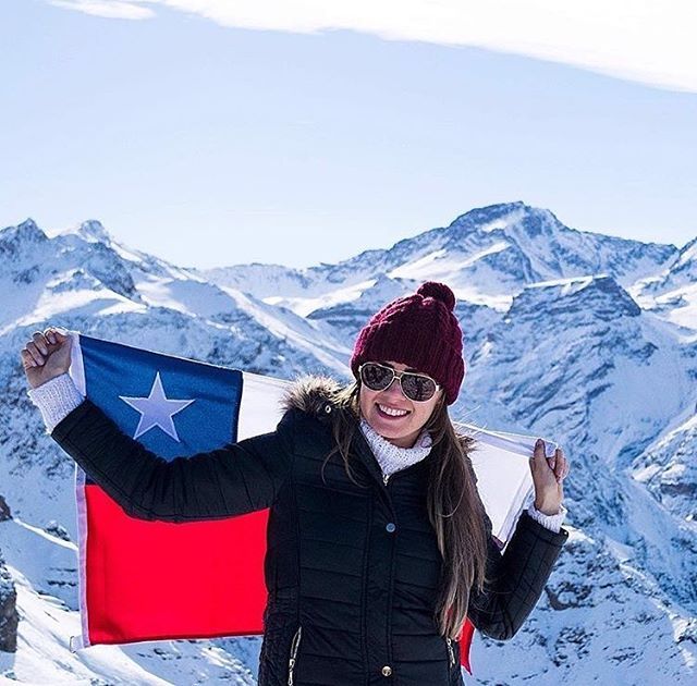 <strong>Claudia Arriagada [4.9/5.0]</strong>